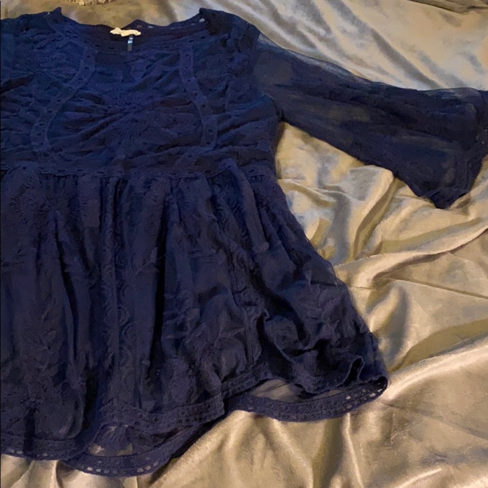 Navy quarter sleeve blouse